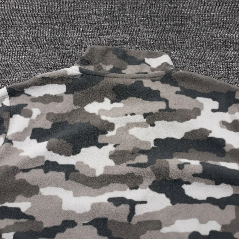 Duluth Pullover Sweater Men Size L Camouflage Snap Buttons Outdoor Fleece Gray